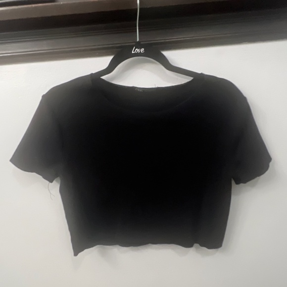 ZARA WOMENS RIBBED SHORT SLEEVE CROP TOP, SIZE LARGE, BLACK - Picture 1 of 5